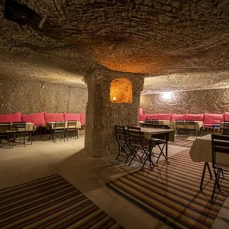 Kapadokya Ihlara Konaklari Antik Gelveri Konagi Guzelyurt