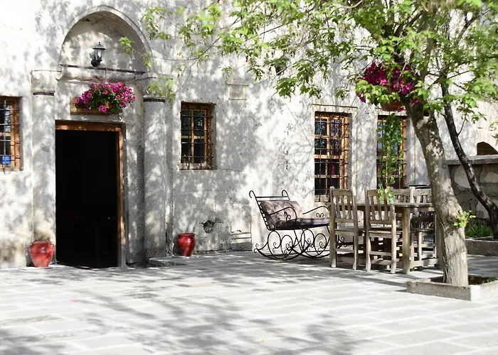 Kapadokya Ihlara Konaklari Antik Konaklar * Guzelyurt